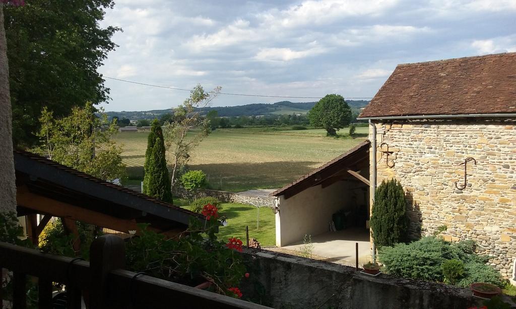 Chez Bouju Hotel Castetnau-Camblong Exterior foto